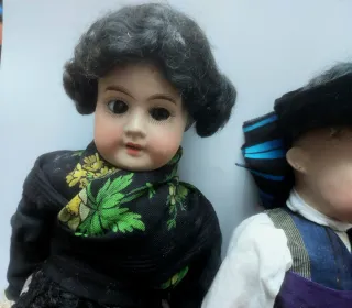 Lote di bambole antiche