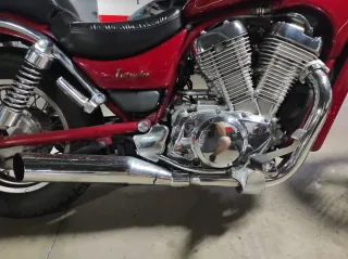 Suzuki VS Intruder 750