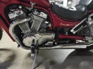 Suzuki VS Intruder 750