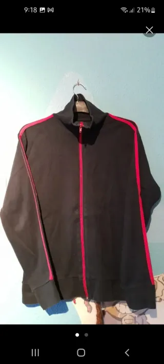 Confezione da 10 magliette e felpe da uomo S/M