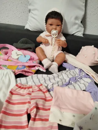 Muñeca Antonio Juan con Ropa y Accesorios