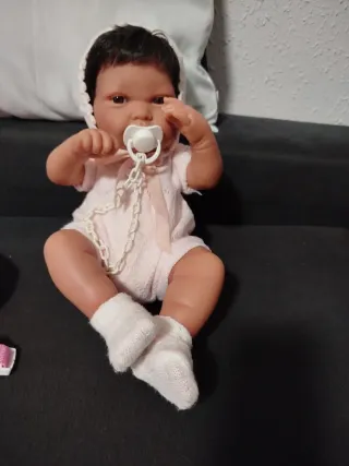 Muñeca Antonio Juan con Ropa y Accesorios