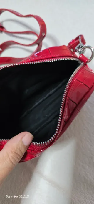 Bolsos negros y rosa Tengo mucho bolsa dese 5€