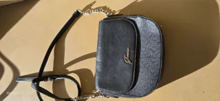 Bolsos negros y rosa Tengo mucho bolsa dese 5€