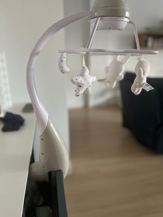 Móvil musical para cuna