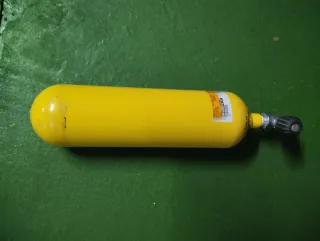 Botella autonomo amarilla