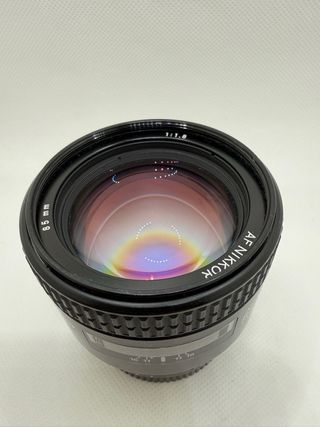 Objetivo Nikkor AF 85mm 1:1.8