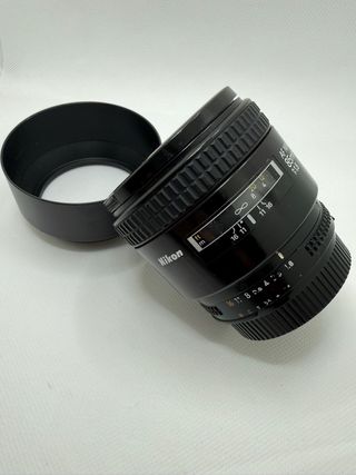 Objetivo Nikkor AF 85mm 1:1.8