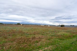 Finca rústica con construcciones agrícolas