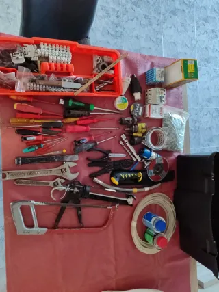 Caja de herramientas y accesorios