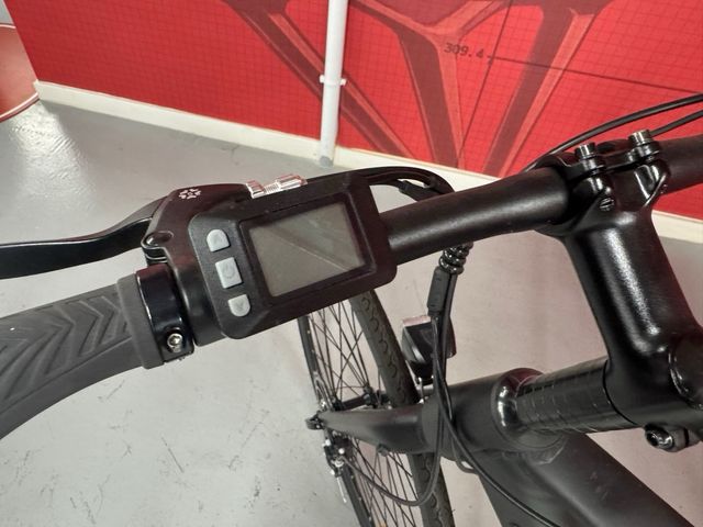 Bicicleta Eléctrica Negra