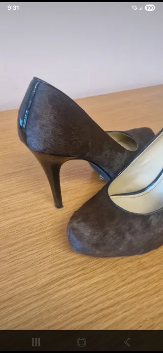 Zapatos de tacón de pelo de potro