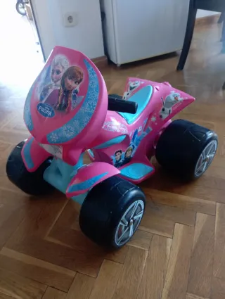 Quad Eléctrico Infantil Feber Racy Frozen