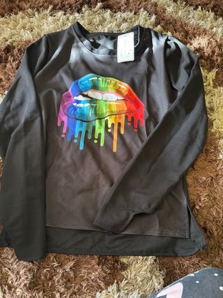 Camiseta mujer labios arcoíris