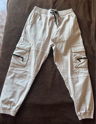 Pantalón cargo jogger Bershka