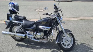 Moto custom Hyosung Aquila GV 125cc