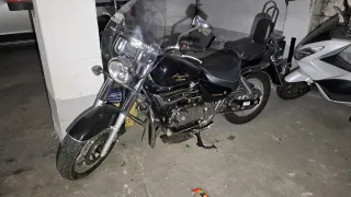 Moto custom Hyosung Aquila GV 125cc