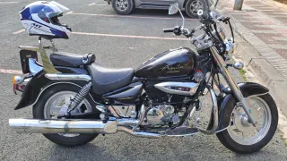 Moto custom Hyosung Aquila GV 125cc