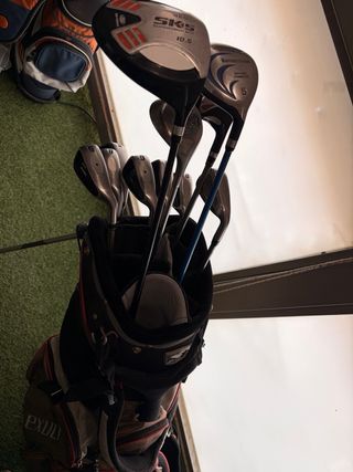 Set de palos de golf con bolsa