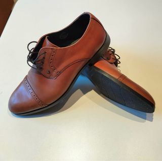 Scarpe eleganti marroni