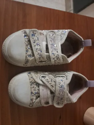 3 pares Deportivas niña Pablosky y Nike talla 24