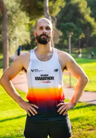 Camiseta Maratón Valencia 2025 Tirantes Talla S