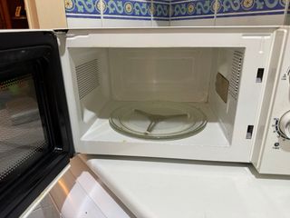 Microondas Orbegozo Blanco