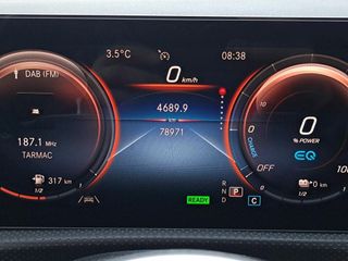 Mercedes-Benz A 250e Business Solution - Híbrido e