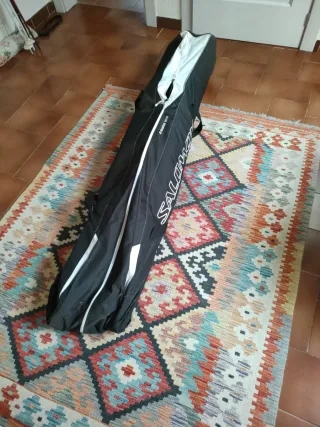 Esquís y Bolsa Salomon más  bastones