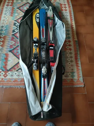 Esquís y Bolsa Salomon más  bastones