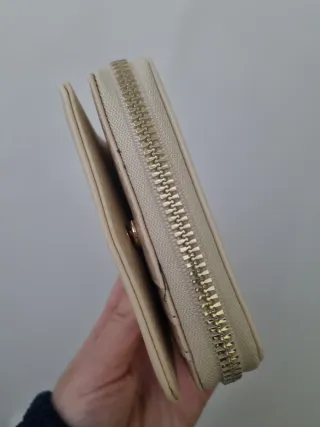 Cartera de mano beige