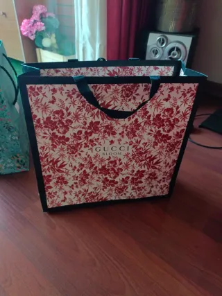 Bolsas Gucci Flora y Bloom Mujer