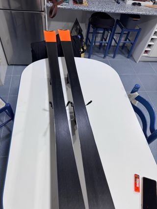 Sci Blizzard Thunderbird r15 165cm