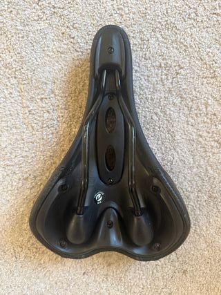 Sillín GES Negro Cómodo