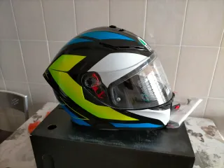 Casco Moto AGV Negro/Azul/Verde. Modelo k5 SV.