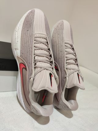 T47,5 Zapatillas Nike G.T. Cut 3 Turbo