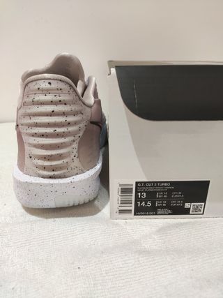 T47,5 Zapatillas Nike G.T. Cut 3 Turbo