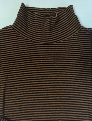 Jersey rayas cuello alto