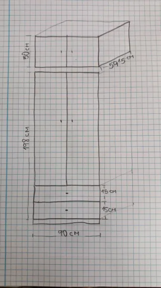 Armario de madera maciza