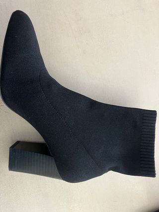 Botines negros Mango tacón