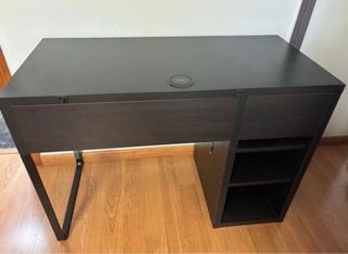 Escritorio + ventilador