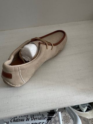 Mocasines deportivos beige y marrón