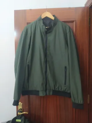 Cazadora verde hombre