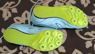 Sneakers con tacchetti Kalenji per bambini T32