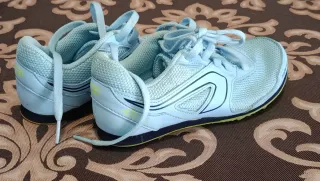 Sneakers con tacchetti Kalenji per bambini T32