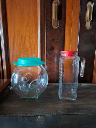 Brocca e contenitore in vetro