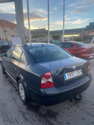 Volkswagen Passat 2003