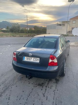 Volkswagen Passat 2003