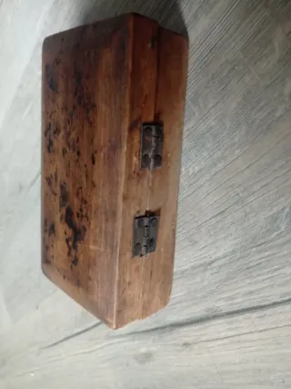 Caja de pesos antiguos de madera  14,5/8