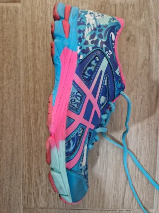 Zapatillas deportivas ASICS niña azul y rosa